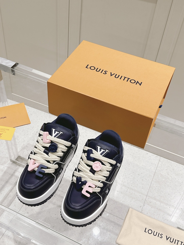 ルイヴィトン靴正面デザイン